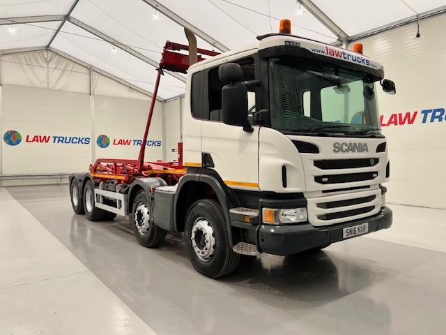 Scania P370 8x4 Rest Cab Hookloader Manual