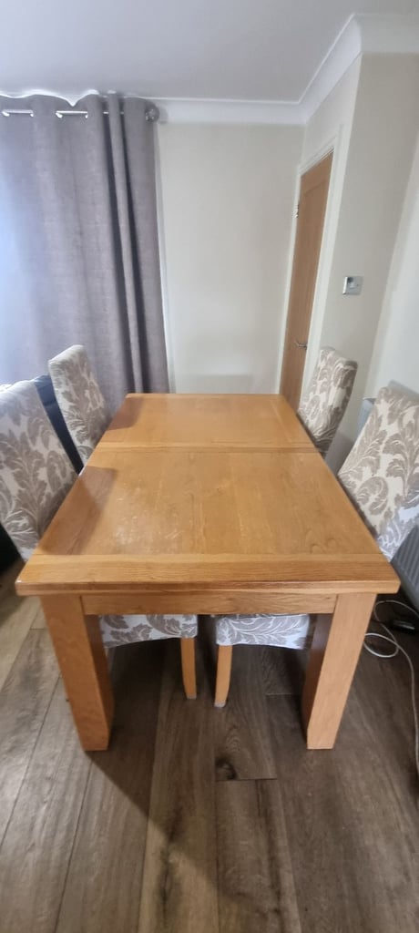 image for Oak dinning extending table with 4 chairs