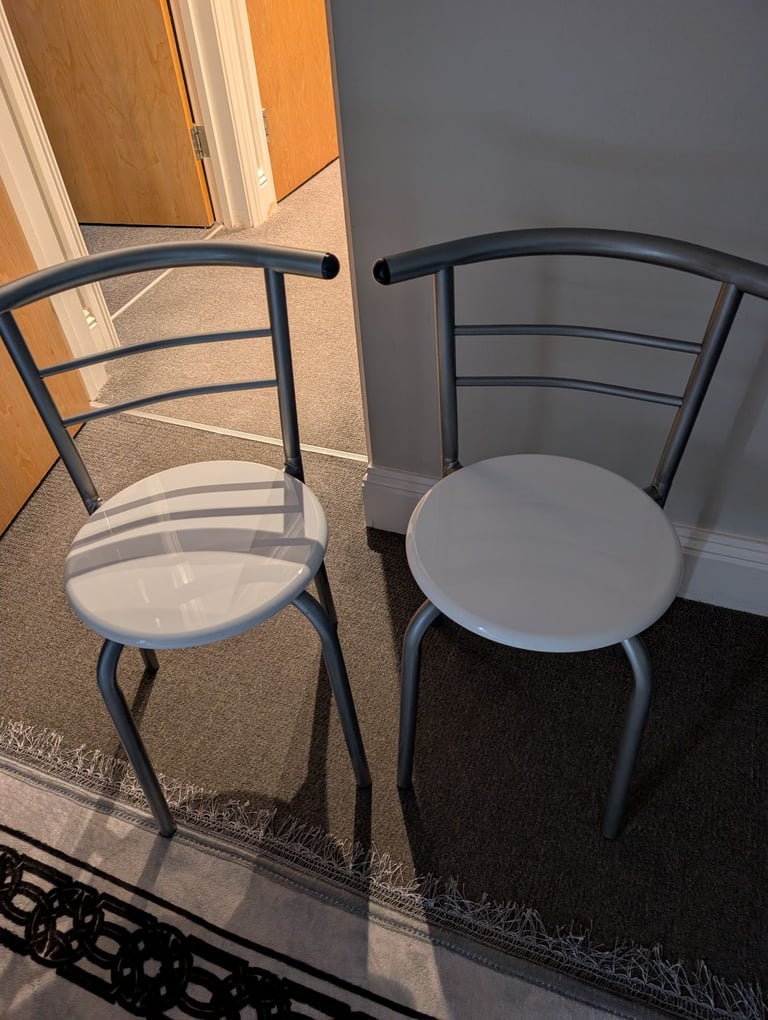 image for 2 chairs 