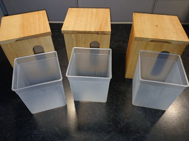 Kitchen storage set