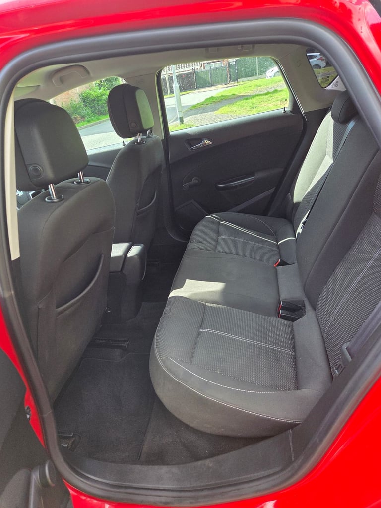 Vauxhall, ASTRA, Hatchback, 2014, Manual, 1364 (cc), 5 doors