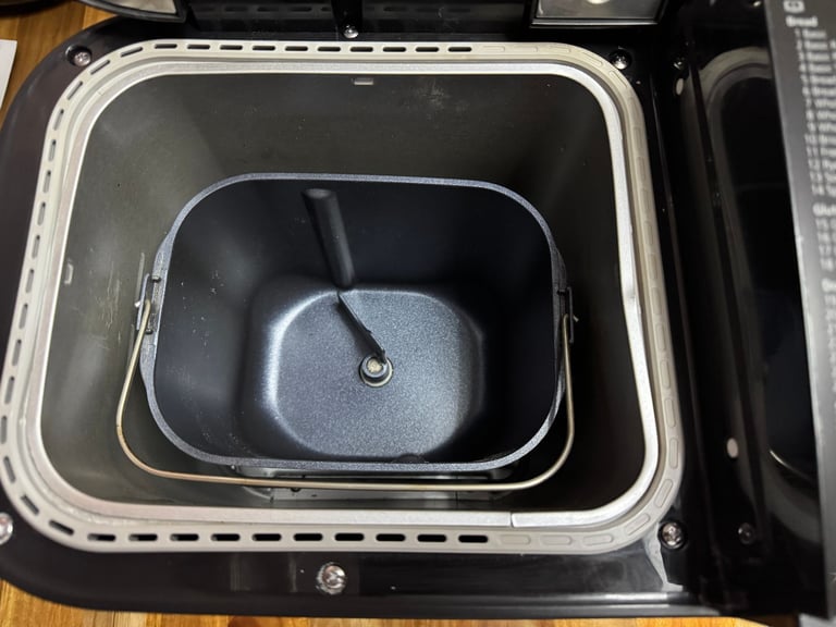 Panasonic SD-YR2540 Fully Automatic Breadmaker – Gunmetal