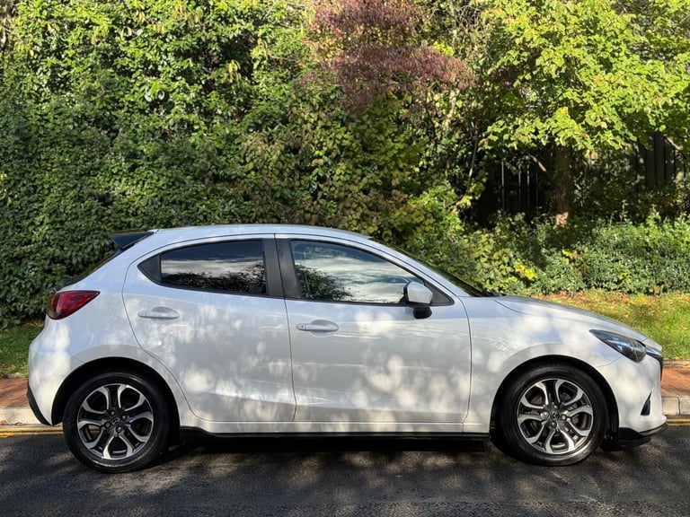 Mazda, 2, Hatchback, 2015, Manual, 1496 (cc), 5 doors