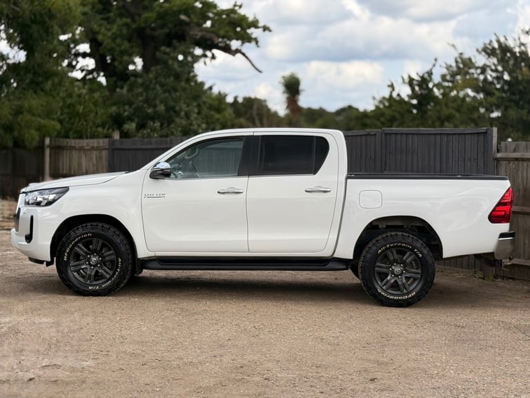 2021 Toyota Hilux Icon D/Cab Pick Up 2.4 D-4D NO VAT PICK UP Diesel Manual