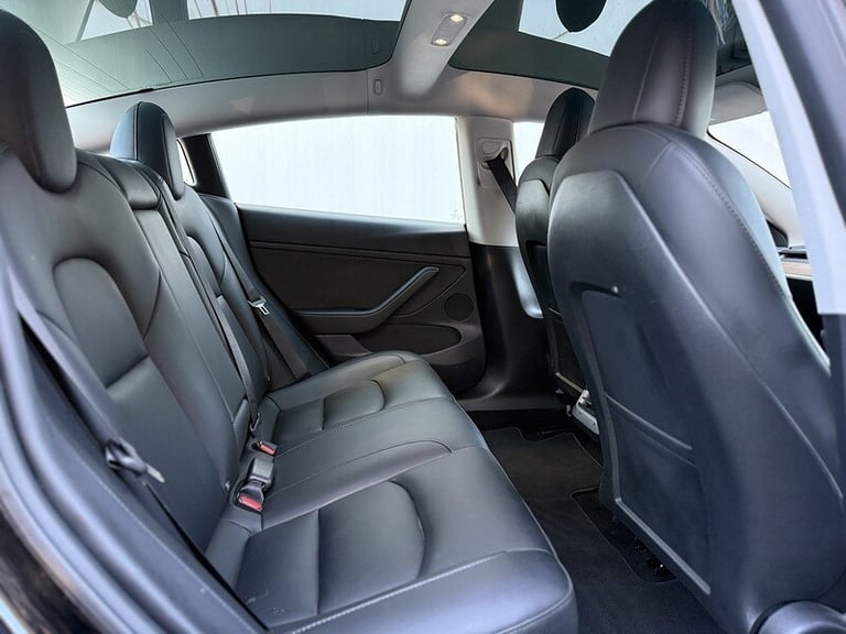 2022 Tesla Model 3 Saloon 4dr Electric Auto RWD (241 bhp) Saloon Electric Automatic