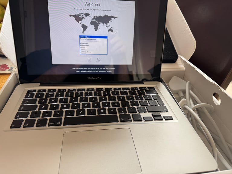 Apple MacBook Pro 13.3” screen