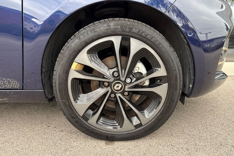2022 Renault Zoe R135 EV50 52kWh Iconic Auto 5dr (Boost Charge) Hatchback ELECTRIC Automatic