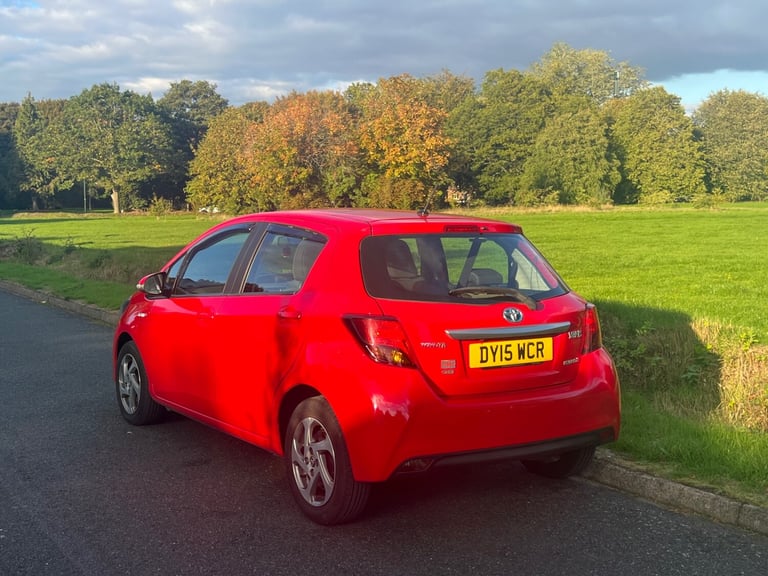 2015 Toyota Yaris 1.5 Hybrid Icon 5dr CVT HATCHBACK Petrol/Electric Hybrid Automatic