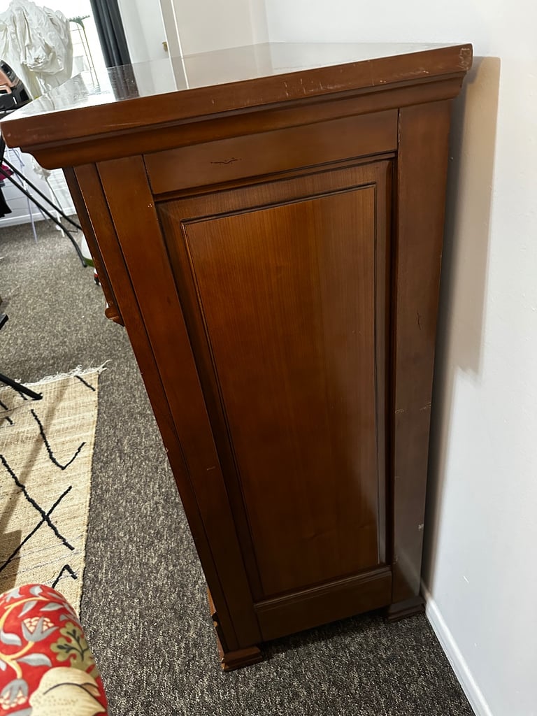 And so to bed chest of drawers 