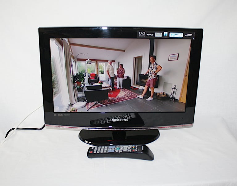 Samsung 19 inch TV with Built-in Freeview