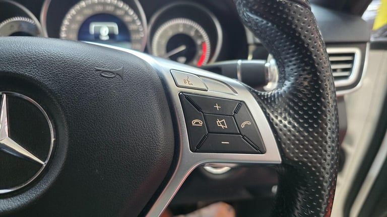 Mercedes-Benz E-Class 3.5 AUTO AMG LINE E350 AVANTGARDE Petrol Automatic