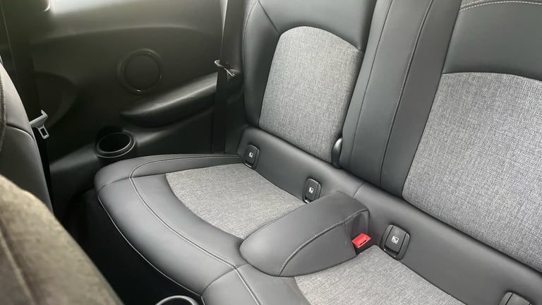 2020 MINI Hatch 135kW Cooper S Level 2 33kWh 3dr Auto Electric Hatchback Hatchback Electric Autom...