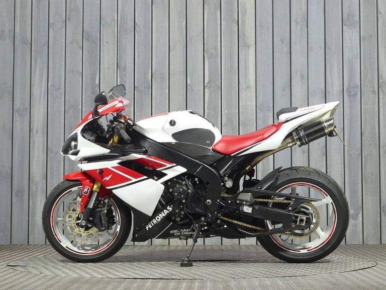 2007 57 YAMAHA R1