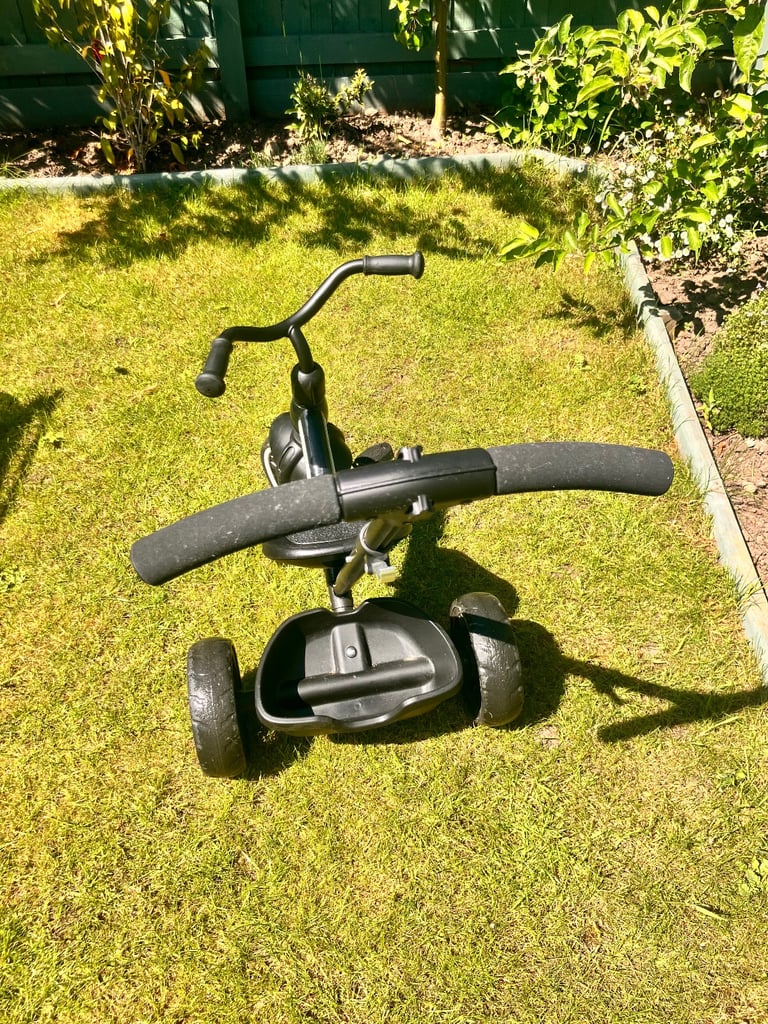 QPLAY trike with push bar 