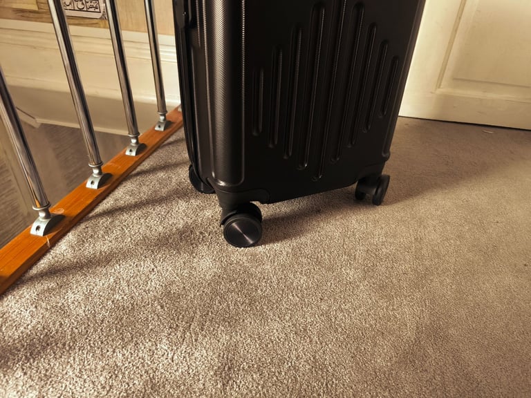 (OFFER🥳) Trolley bag for day trip or school 