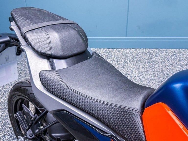 2024 24 KTM 125 DUKE LEARNER LEGAL 125 NAKED PETROL MANUAL EURO 5 - LOW MILES