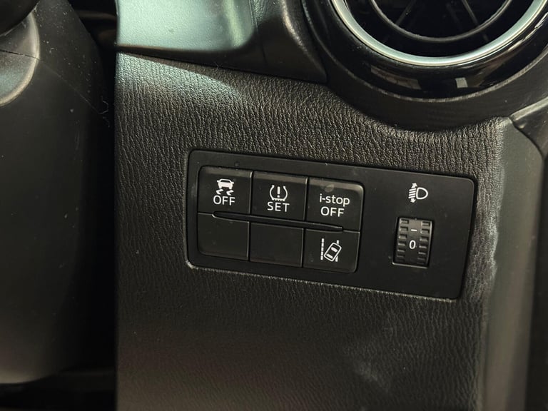 2015 Mazda Mazda2 1.5 SKYACTIV-G Sports Launch Edition Euro 6 (s/s) 5dr HATCHBACK Petrol Manual