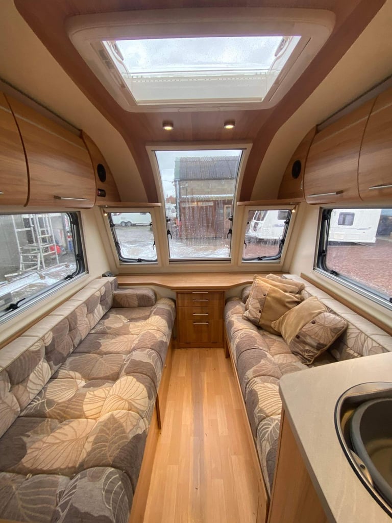 2015 Bailey Pegasus Verona GT65 4 Berth Fixed bed Caravan - B008