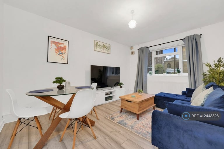 1 bedroom flat in Highbury Grove Court, London, N5 (1 bed) (#2443828)