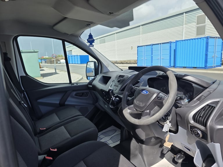 2015 Ford Transit Custom 2.2 TDCi 100ps Low Roof Van PANEL VAN Diesel Manual
