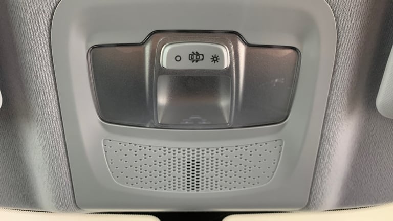 2016 Peugeot 208 1.2 PureTech XS White Hatchback 5dr Petrol Manual Euro 6 (82 ps) Hatchback Petro...