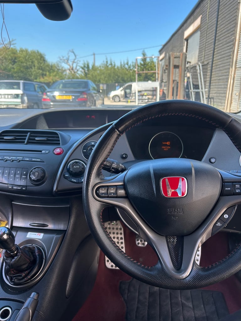 HONDA CIVIC 2.0 TYPE R GT CHAMPIONSHIP WHITE 
