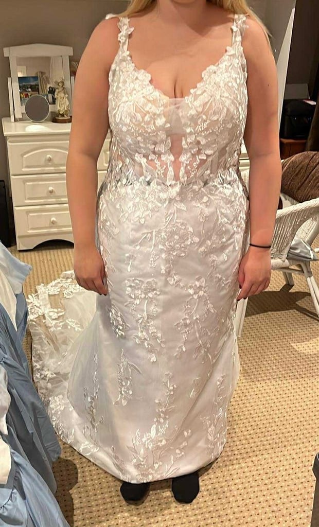 Wedding dress