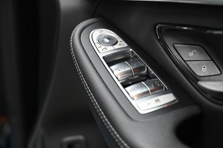 2019 Mercedes-Benz GLC 2.0 GLC220d AMG Line SUV 5dr Diesel G-Tronic+ 4MATIC Euro 6 (s/s) (194 ps)...