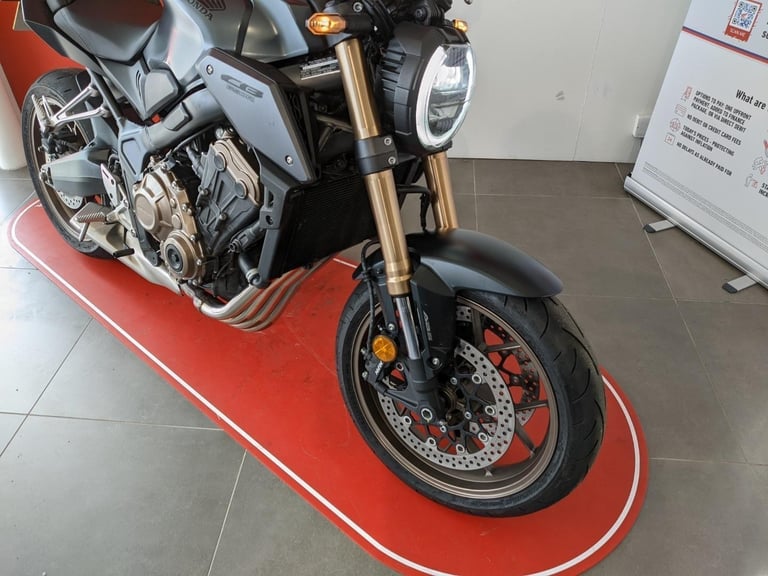 2024 HONDA CB650R NEO SPORTS CAFE GREY METALLIC T/TIDY FITTED 