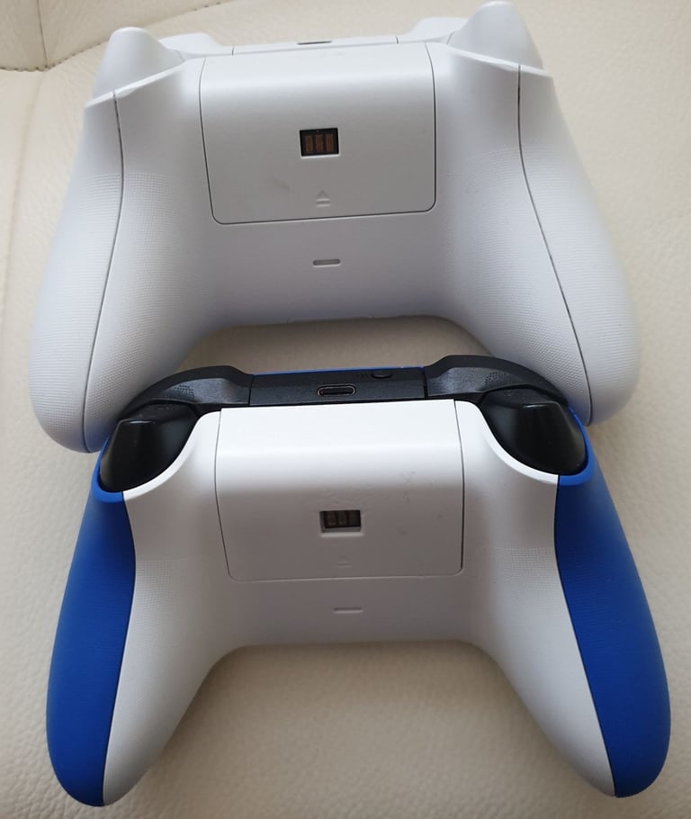 Microsoft Xbox Series S 512GB Video Game Console - White - 2 x wireless controller