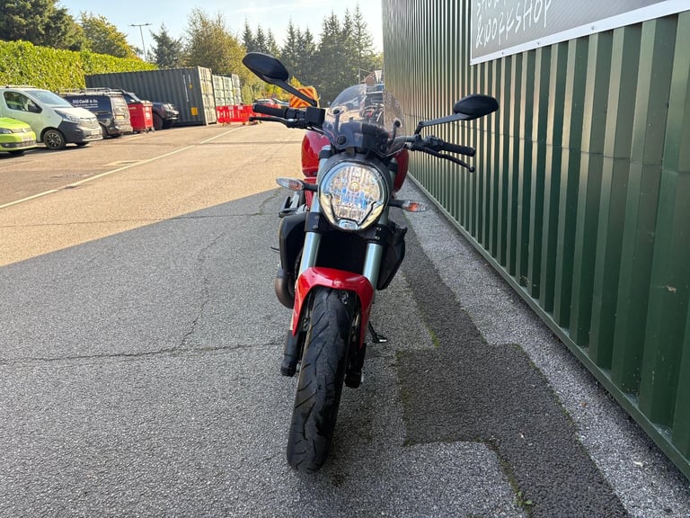 Ducati Monster 821 Red 2014 Termignoni Pipes only 6300 Miles 