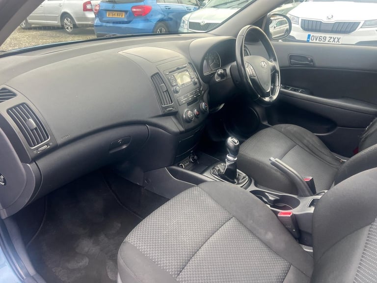 2011 Hyundai i30 1.6 CRDi Comfort 5dr HATCHBACK DIESEL Manual