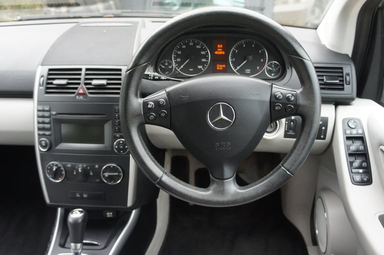 2011 Mercedes-Benz A-Class A160 Avantgarde SE 5dr CVT Auto HATCHBACK Petrol Automatic