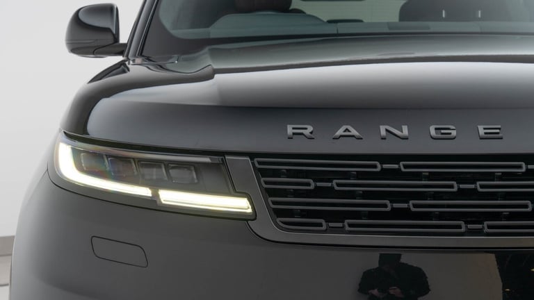2023 Land Rover Range Rover Sport (23 Reg) 3.0 D300 Dynamic SE Estate DIESEL/MHEV Automatic