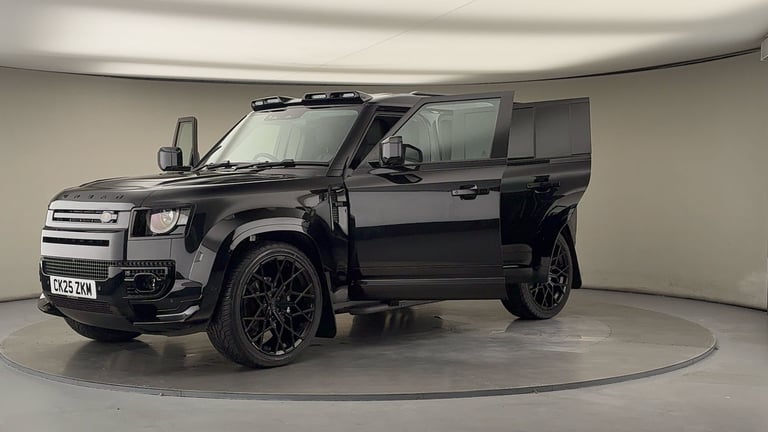 2025 Land Rover Defender 110 3.0 D250 MHEV X-Dynamic SE Hard Top SUV 5dr Diesel Auto 4WD MWB Euro...