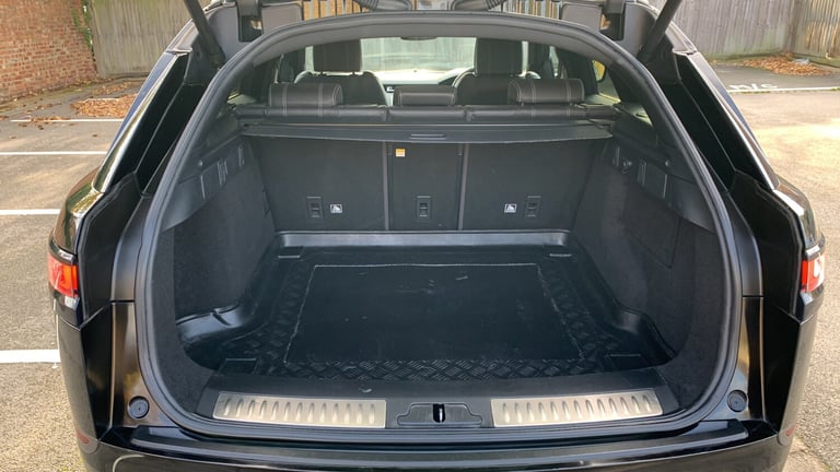 2018 Land Rover Range Rover Velar 2.0 D240 R-Dynamic SE SUV 5dr Diesel Auto 4WD Euro 6 (s/s) (240...