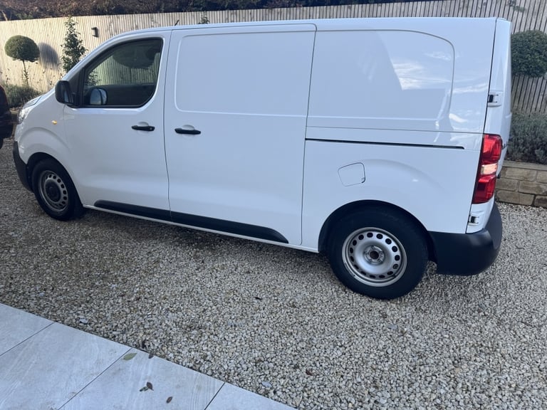 2022 Vauxhall Vivaro 1.5 L1H1 F2700 DYNAMIC S/S Manual Panel Van Diesel Manual