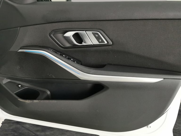 2020 BMW 3 Series 330e SE Pro 4dr Step Auto SALOON PETROL/ELECTRIC Automatic