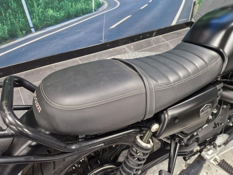 MOTO GUZZI V7 III STONE NIGHT PACK