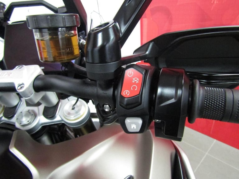 2025 Triumph Tiger 1200 Rally Explorer