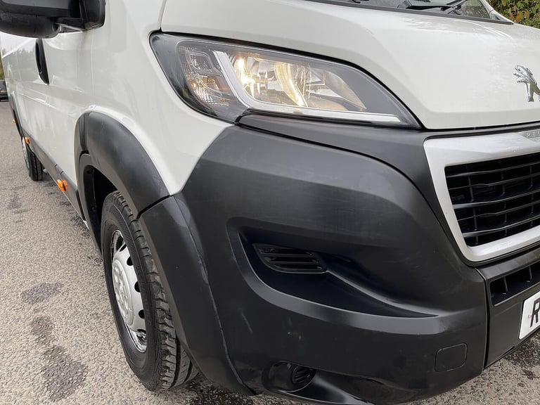 2020 Peugeot Boxer 2.2 BlueHDi 435 Professional L4 H2 Euro 6 (s/s) 5dr PANEL VAN Diesel Manual