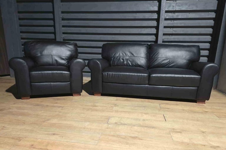 Salisbury Leather 3 Seater Sofa & Armchair - Black.
