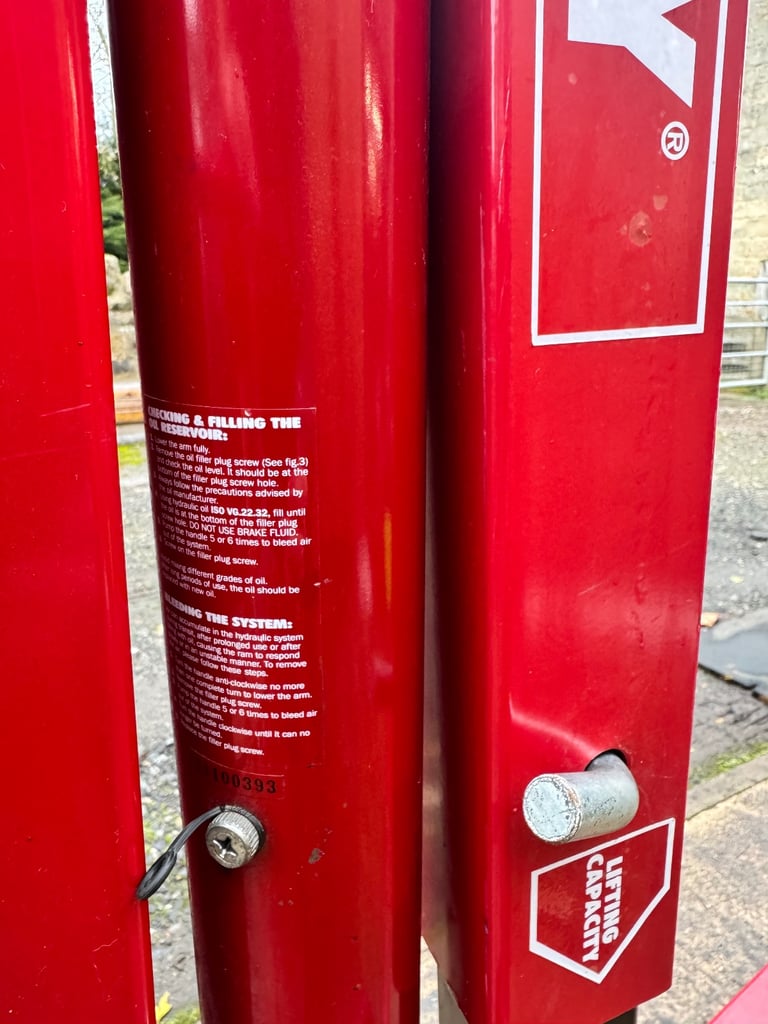 Kennedy 1 tonne folding mobile crane