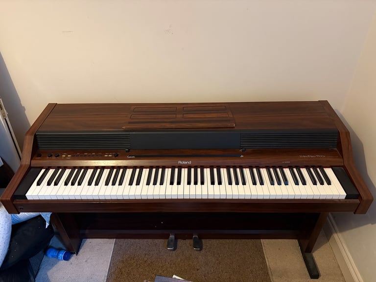 image for Roland 5500 Electic Piano