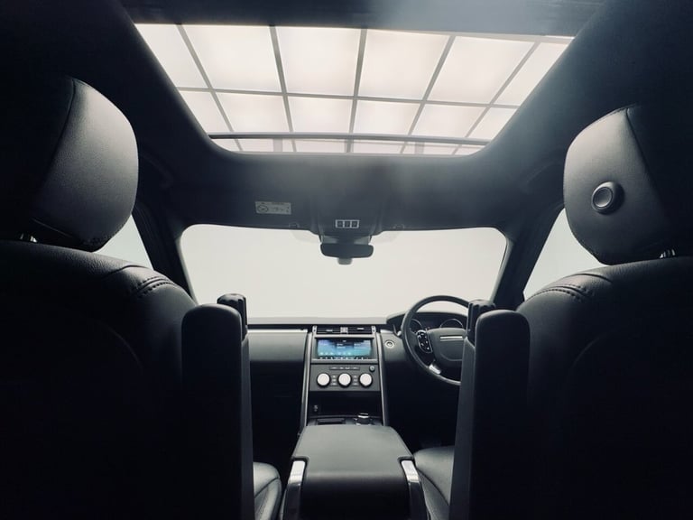 2019 Land Rover Discovery 3.0 SD V6 Landmark Edition SUV 5dr Diesel Auto 4WD Euro 6 (s/s) (306 ps...