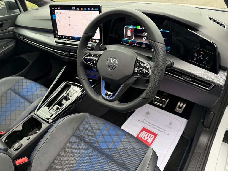 2025 25 VOLKSWAGEN GOLF R BLACK EDITION 333 MK8.5 DSG *PAN ROOF* *R PERFORMANCE*