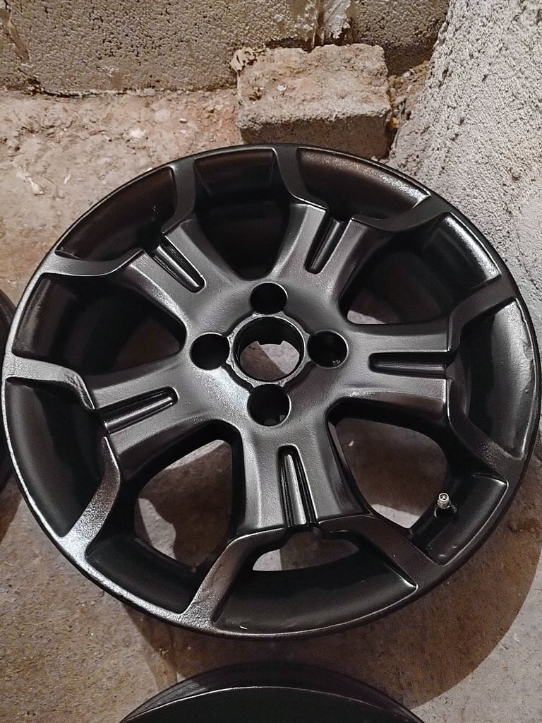 Citroen DS3 17 inch Alloys fully refurbished