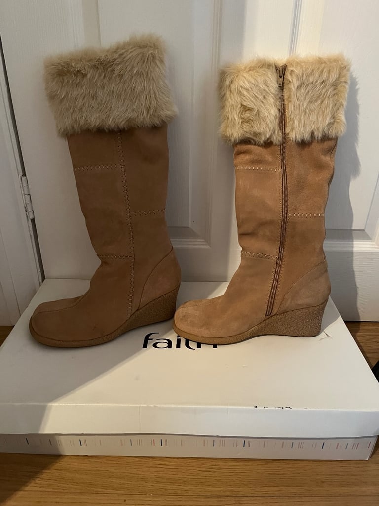 Ladies suede, wedge heel fur lined boots size 5