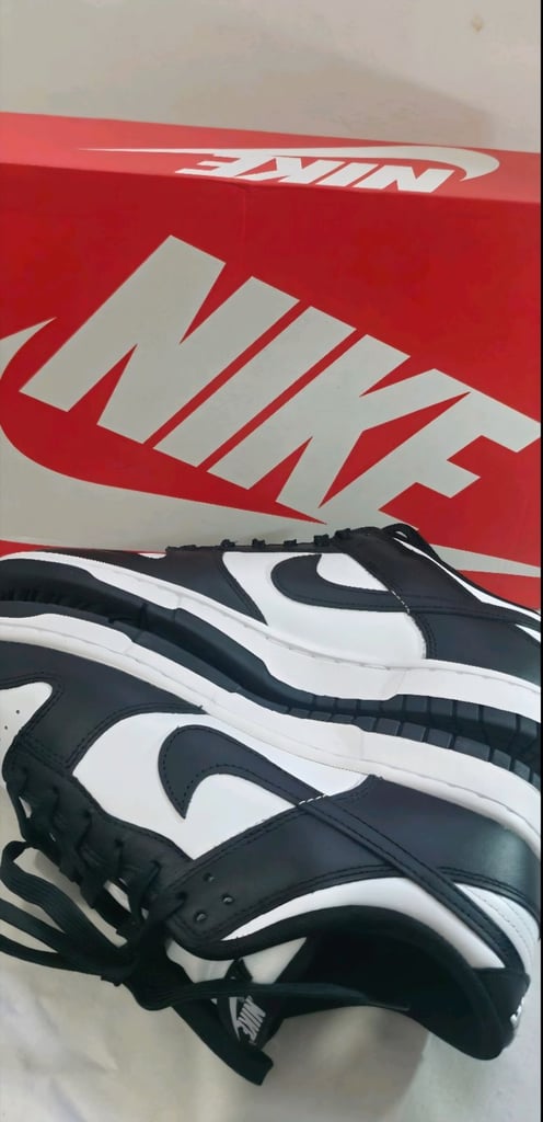 Nike Dunk Low Panda