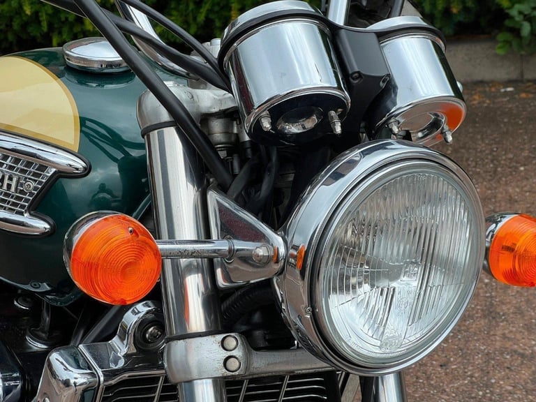 TRIUMPH THUNDERBIRD 900 - 1997 P - CLEAN MODERN CLASSIC